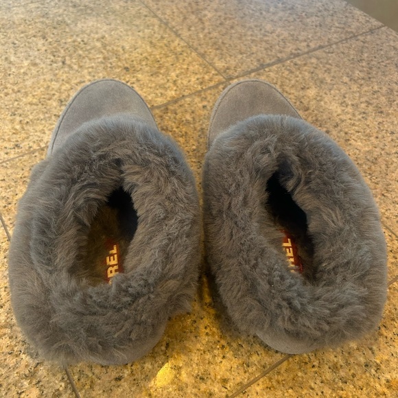 Sorel women’s slippers - Picture 4 of 6